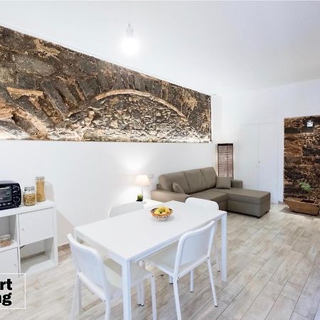 Apollo Home Catánia Buitenkant foto