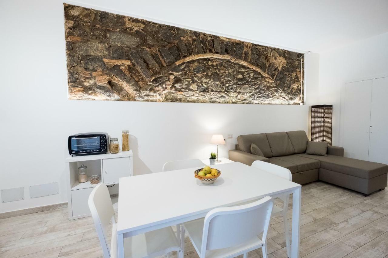 Apollo Home Catánia Buitenkant foto